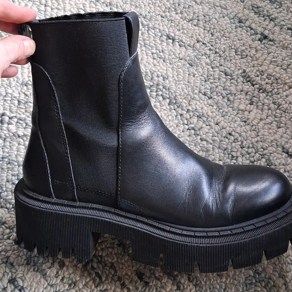 Platform Leather Chelsea Boots - Picture 3 of 5